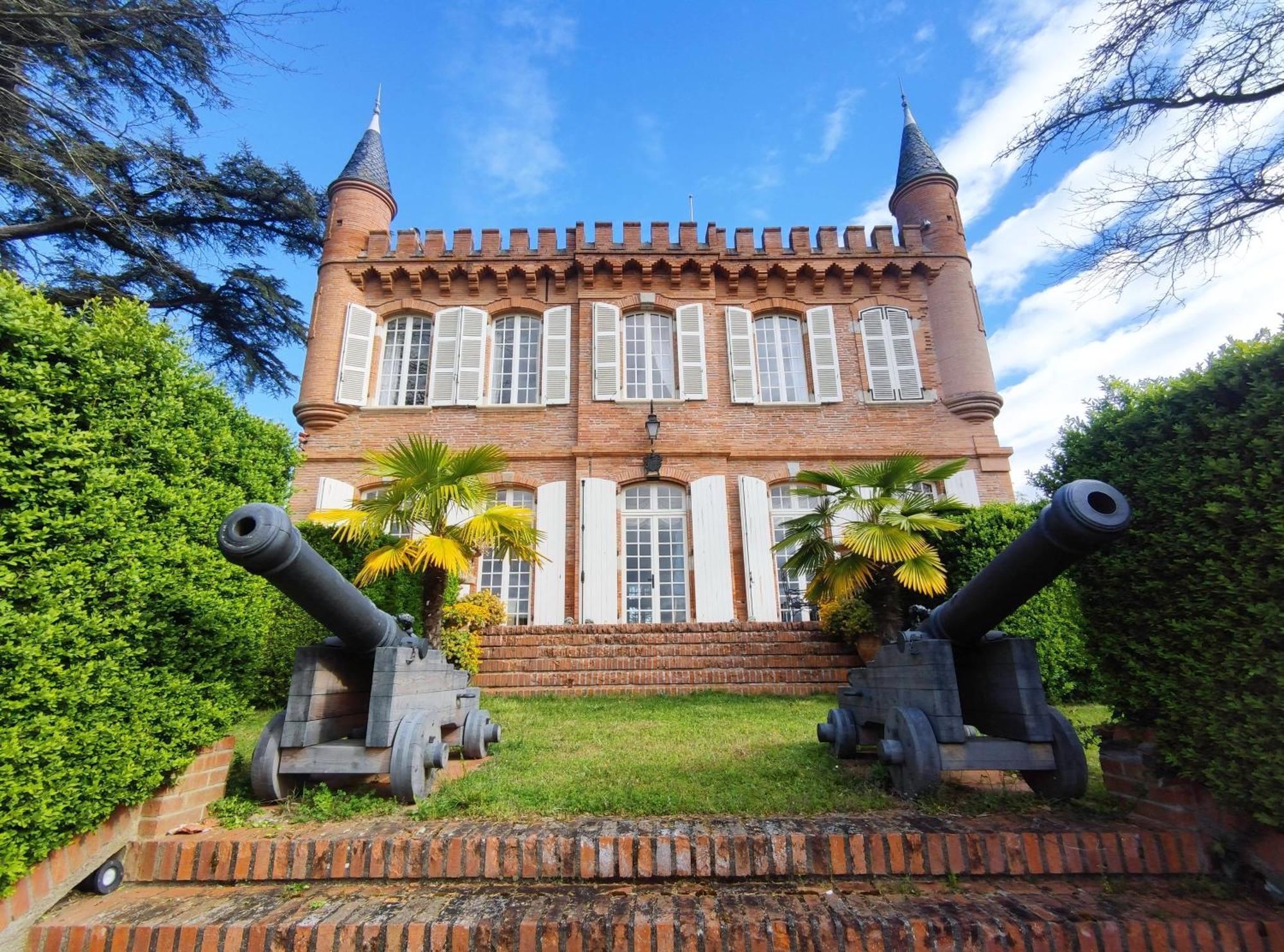 Chateau De Pys Guest House Latrape Buitenkant foto